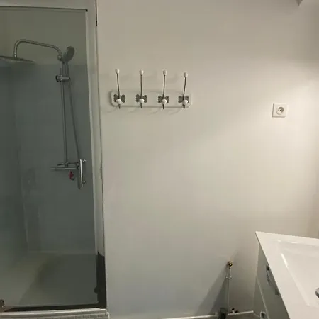 Lovely Studio In The Heart Of 아파트 캉